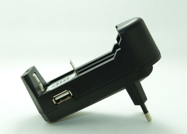 中国 高力1匹の細胞の充電器、USBを持つデジタル スマートな充電器18650 サプライヤー