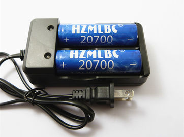 中国 米国のプラグ2A李イオン電池のための普遍的な李イオン充電器20700個の細胞 サプライヤー